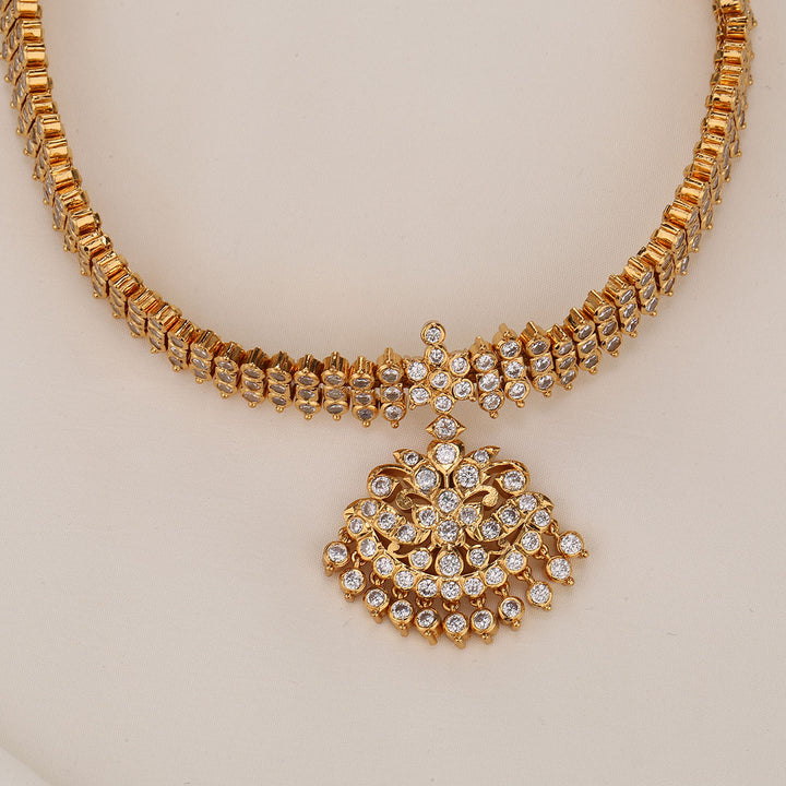 Mithisha Short Necklace