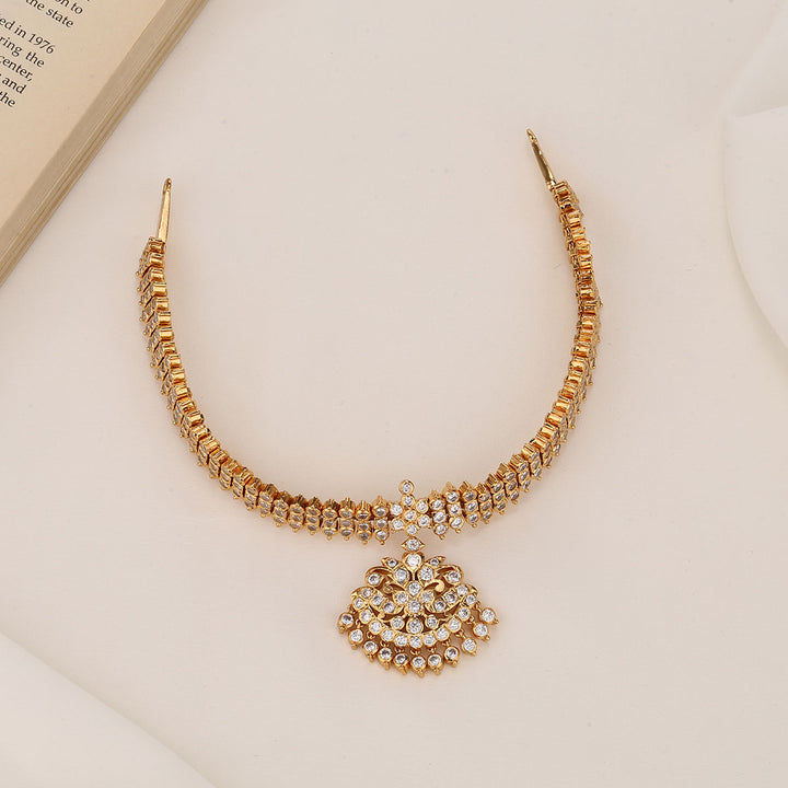 Mithisha Short Necklace