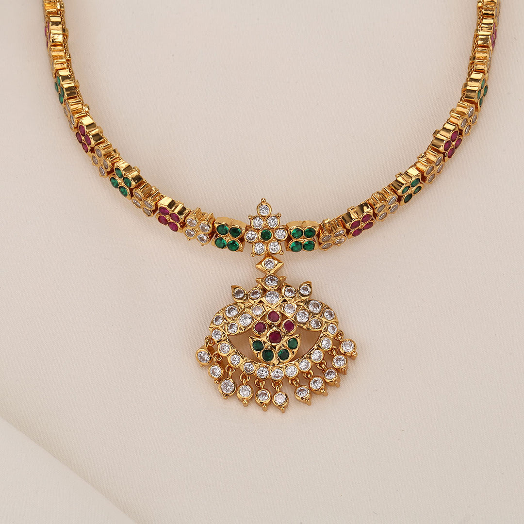 Yuvisha Attigai Necklace