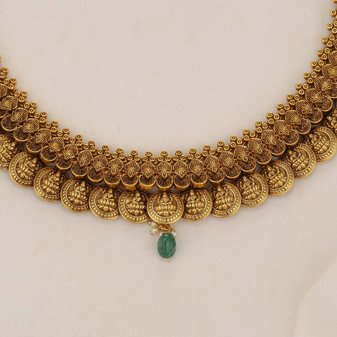 Elegance Nagas Short Necklace Set