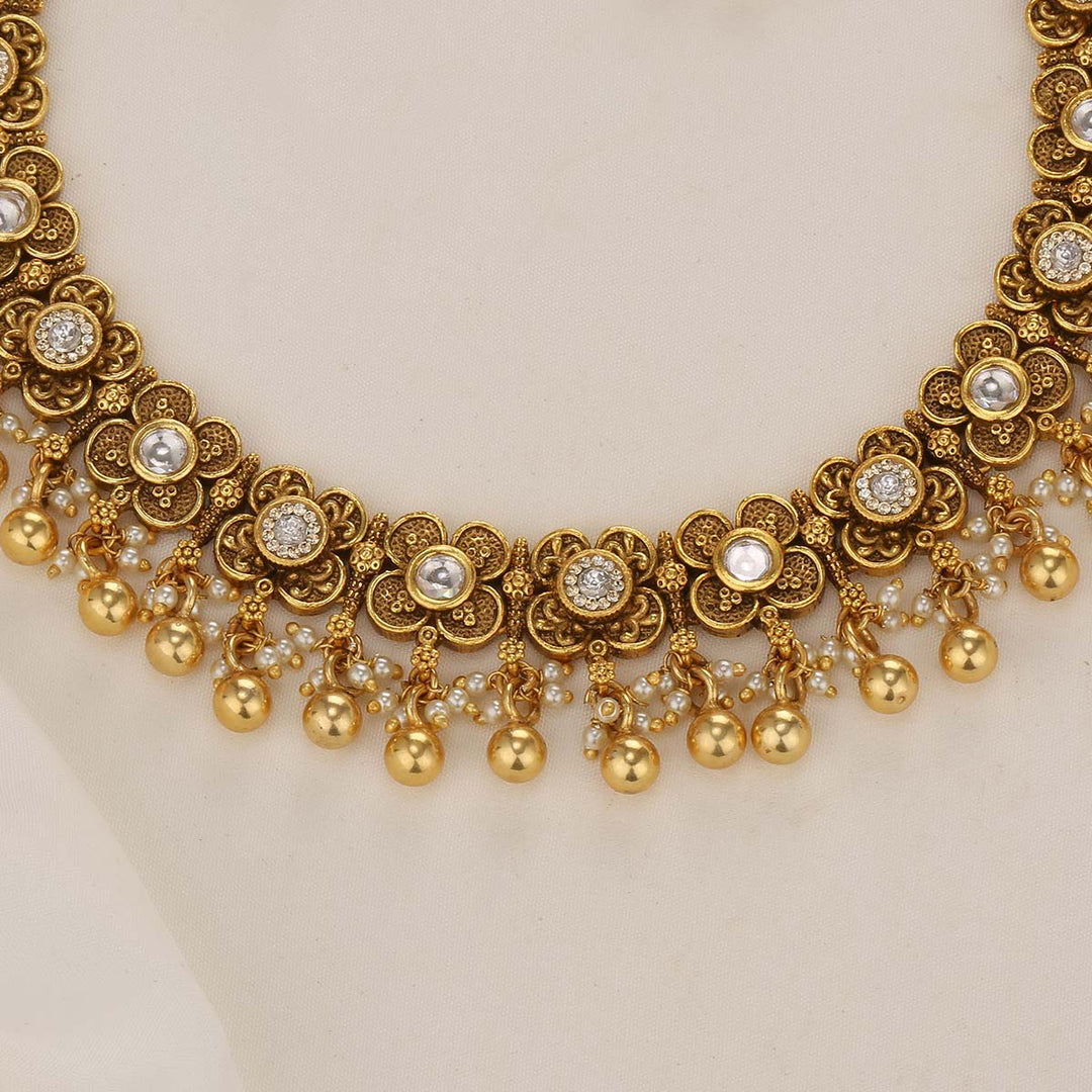 Shinning Charm Nagas Short Necklace Set