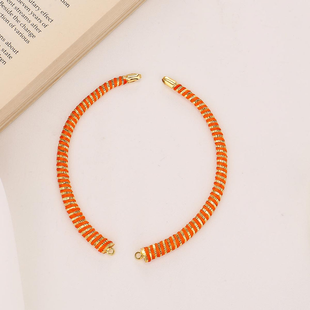 Trendy Look Short Necklace