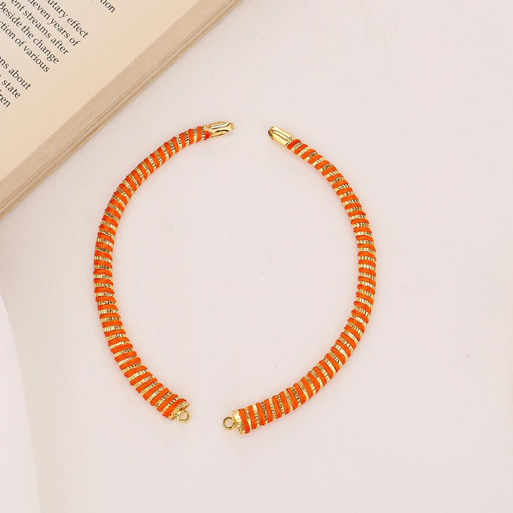 Trendy Look Short Necklace