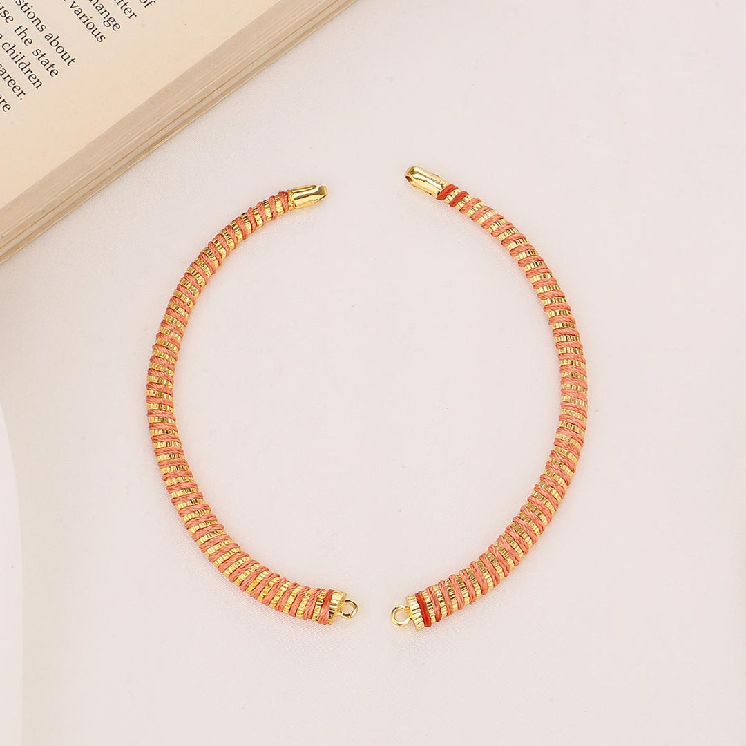 Trendy Look Short Necklace