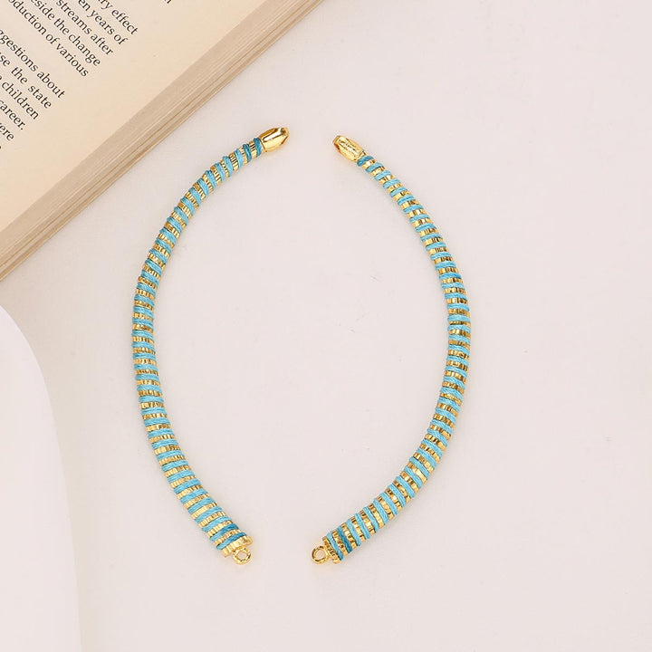 Trendy Look Short Necklace