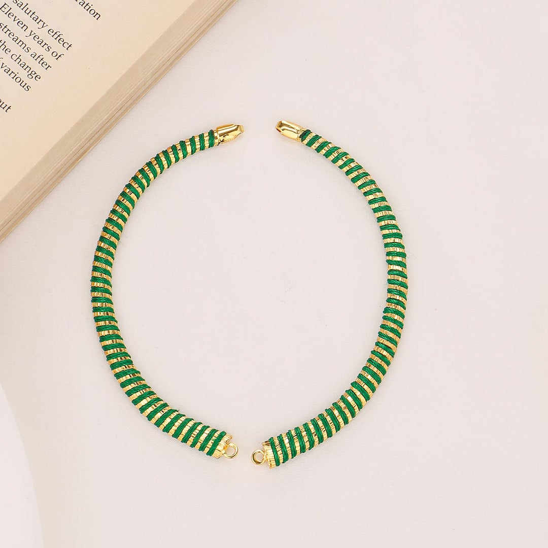 Trendy Look Short Necklace