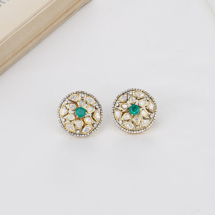 Chic & Fabulous Short Necklace Set