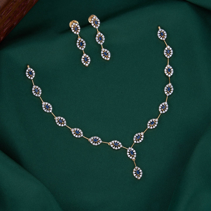 Eloria Avikam Short Necklace Set