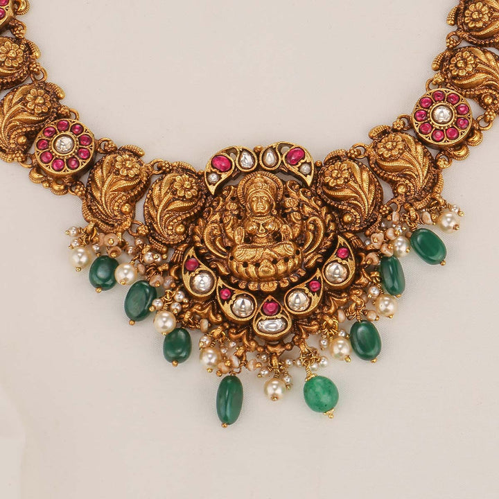 Sharika Short Necklace