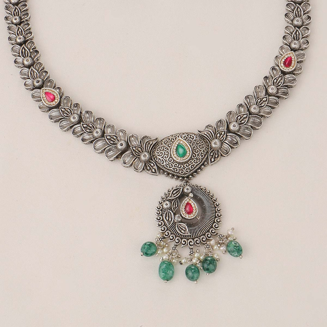 Shruthi Short Necklace Set