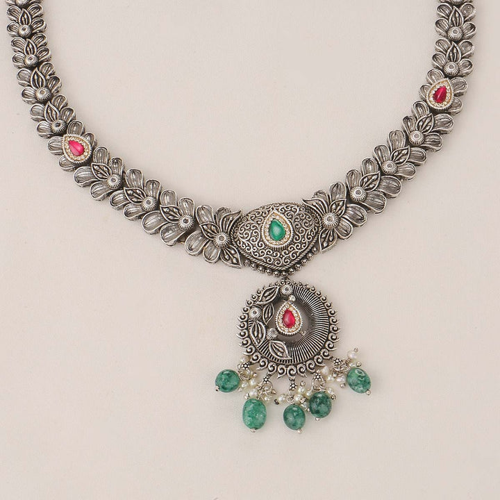 Shruthi Short Necklace Set