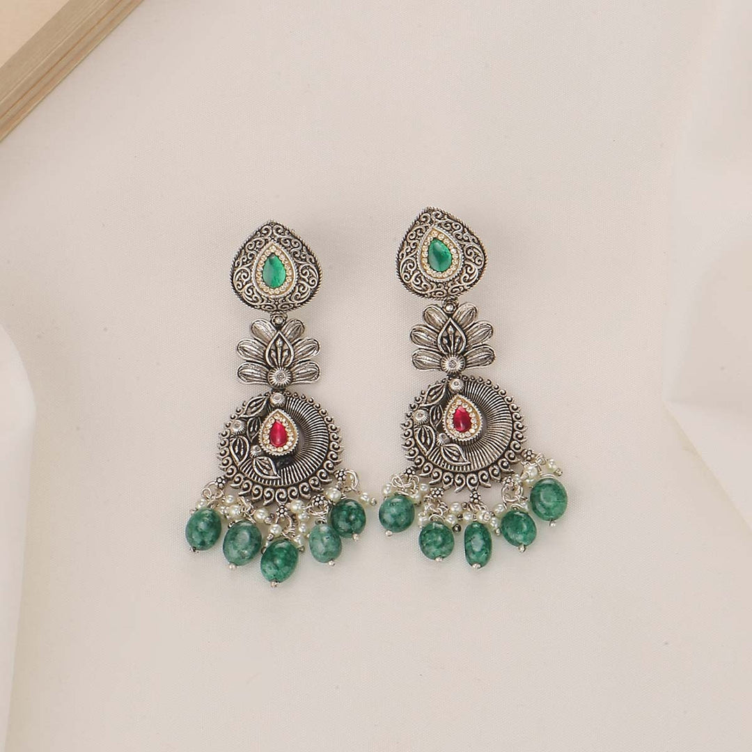 Shruthi Short Necklace Set