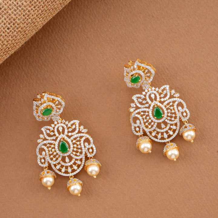 Fabulous Avikam Short Necklace Set