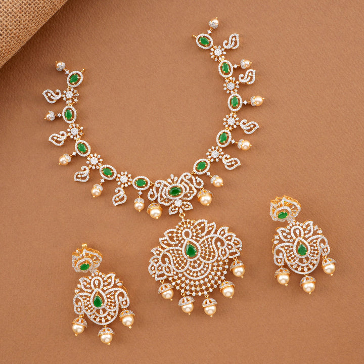 Fabulous Avikam Short Necklace Set