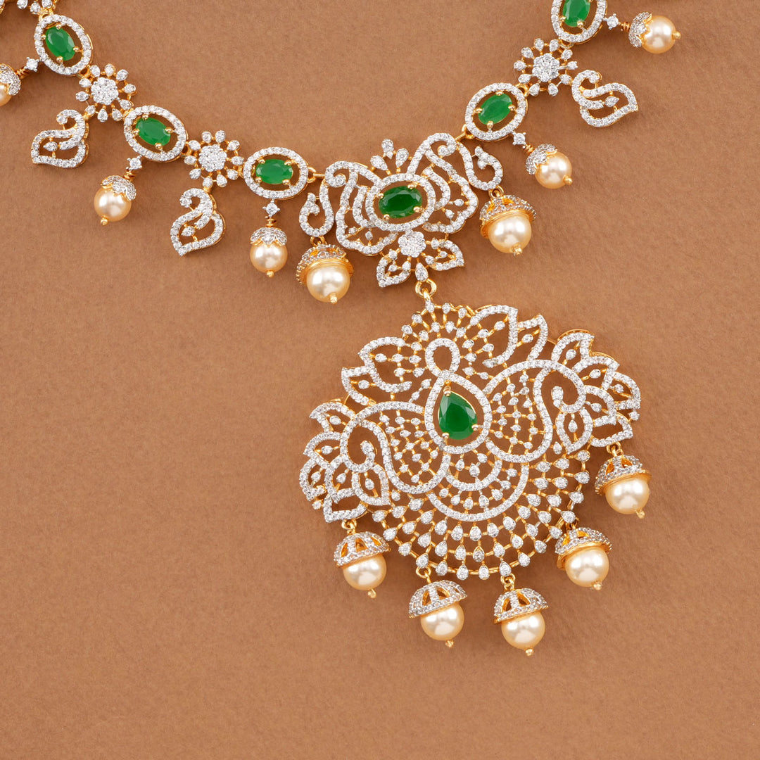 Fabulous Avikam Short Necklace Set
