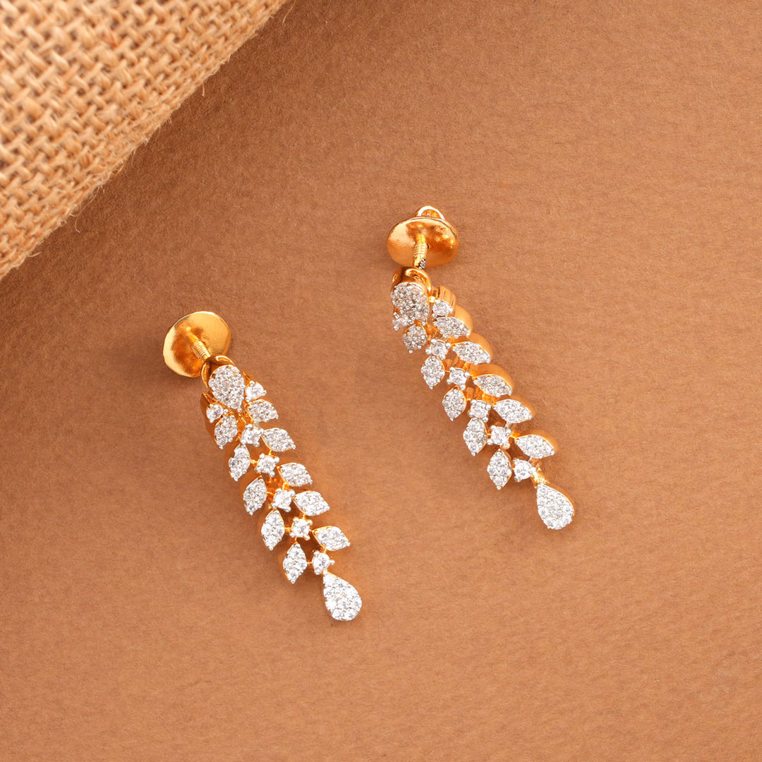 Aadhya Avikam Short Necklace Set