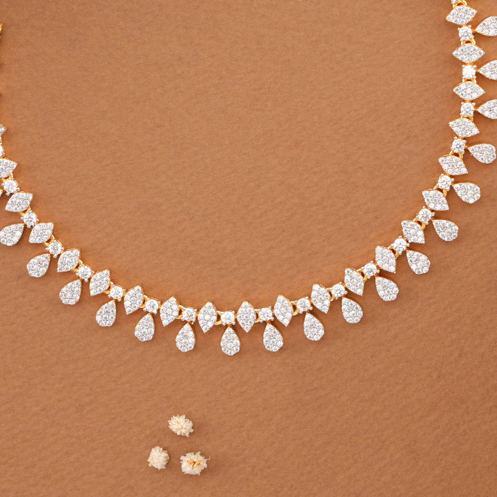 Aadhya Avikam Short Necklace Set