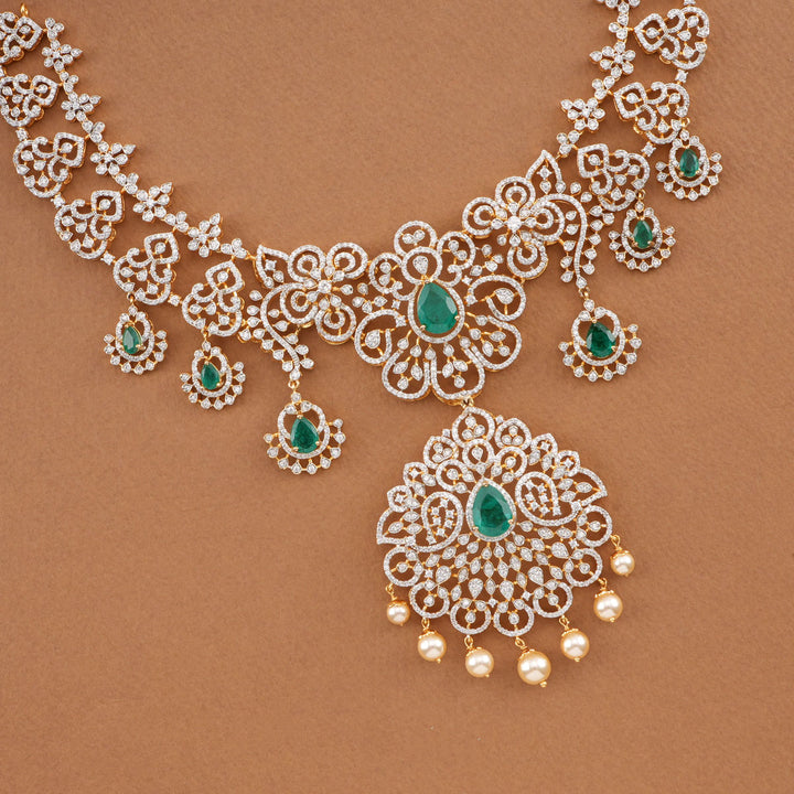 Chic & Charm Avikam Short Necklace Set