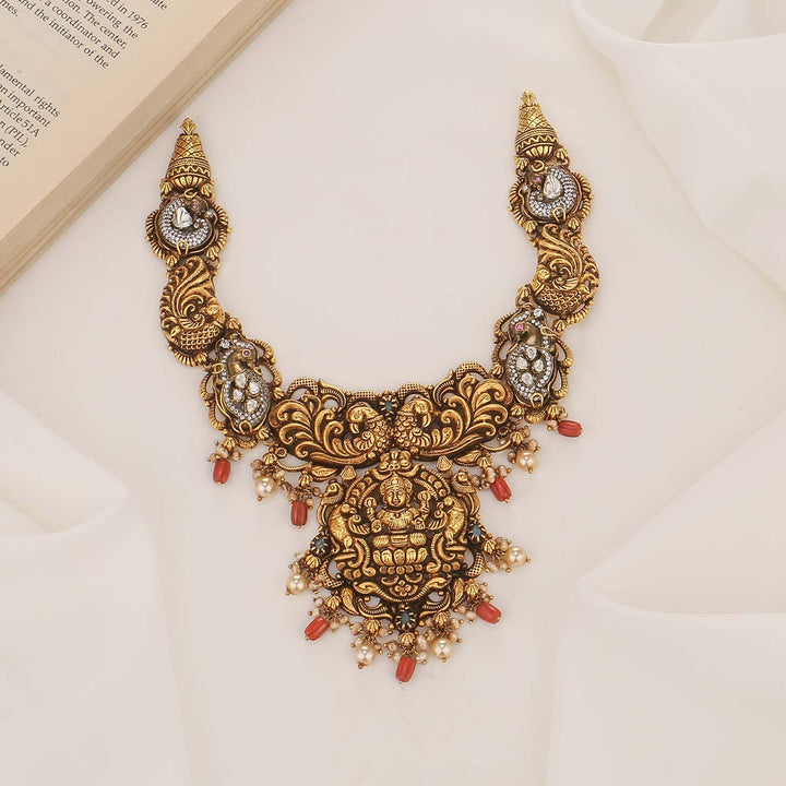 Drishya Nagas Short Necklace