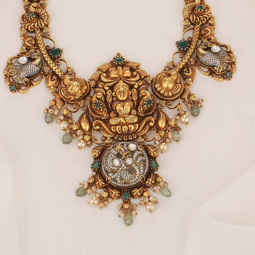 Sherlin Nagas Short Necklace