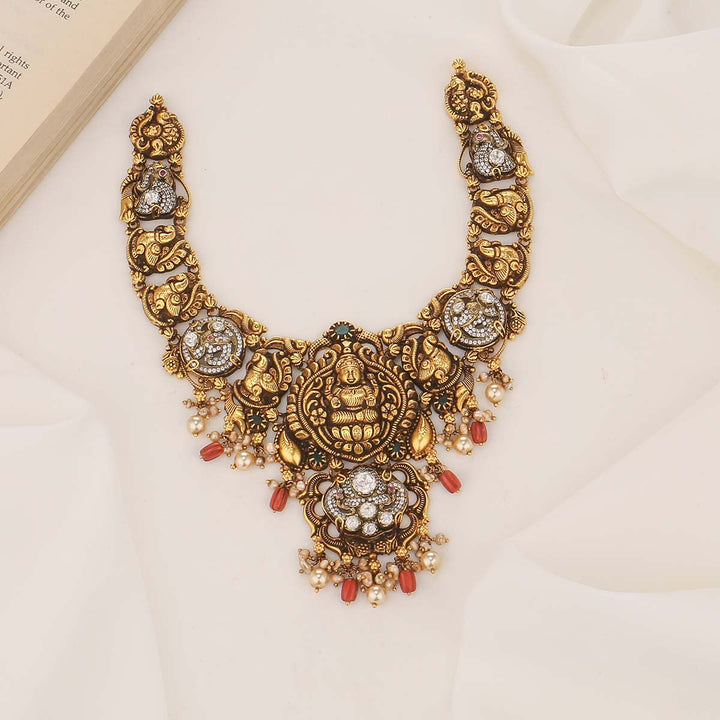 Navisha Nagas Short Necklace
