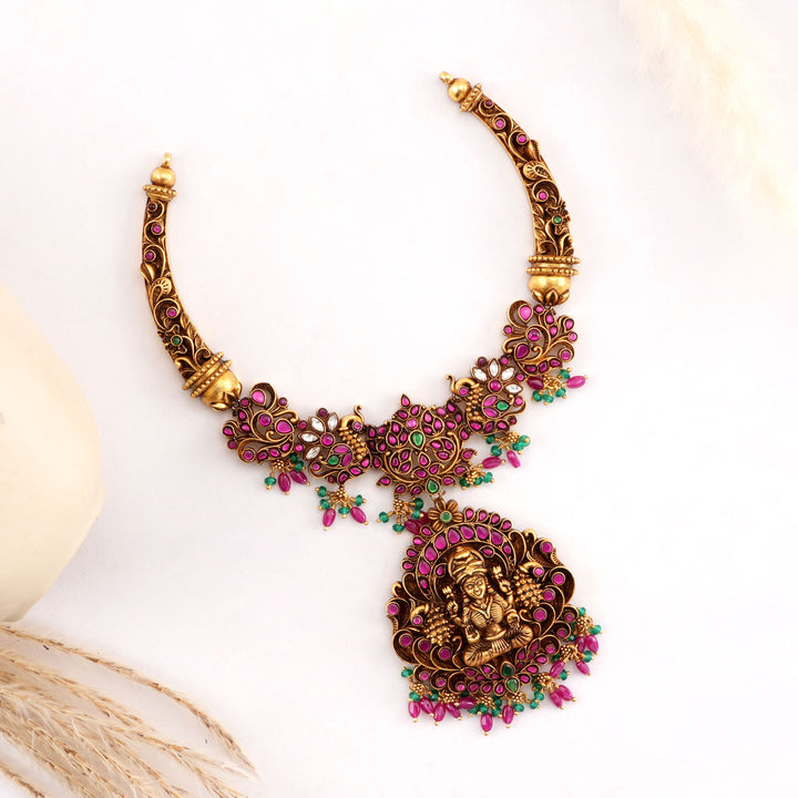 Dhashikha Nagas Short Necklace