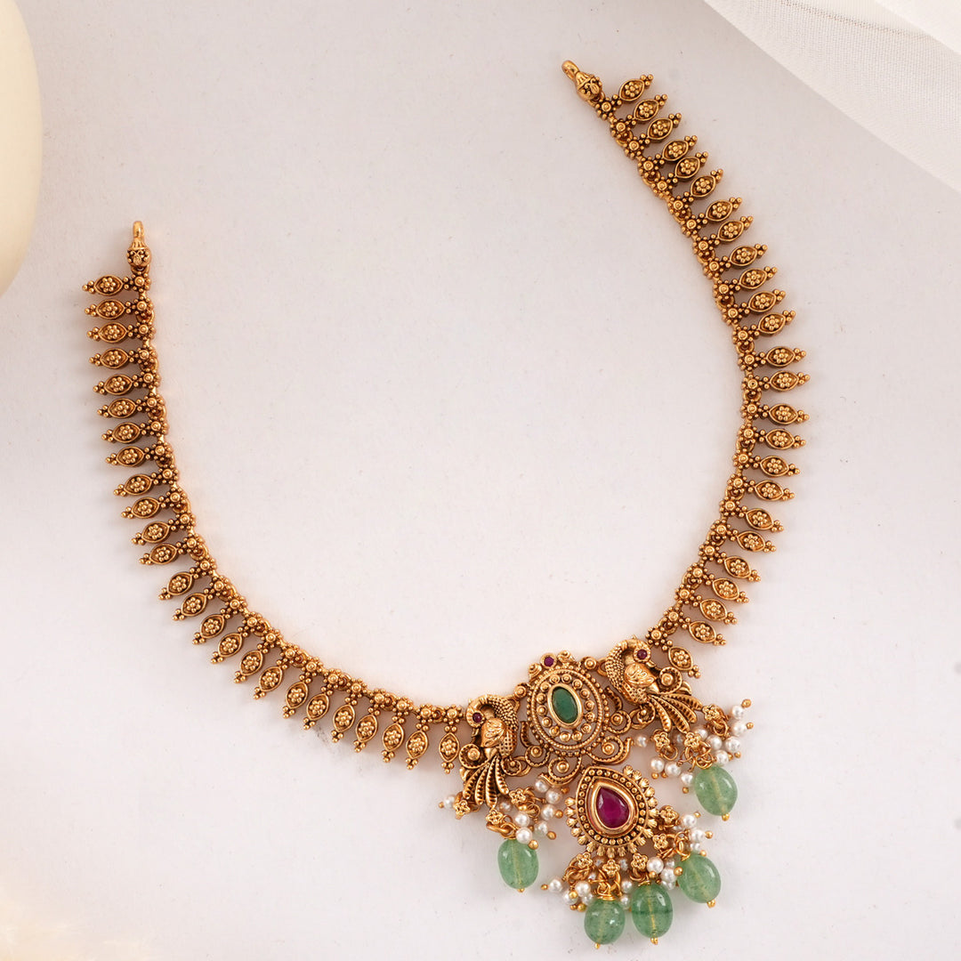 Aashini Short Necklace Set