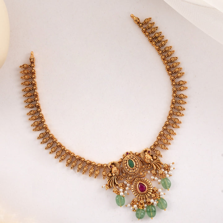 Aashini Short Necklace Set
