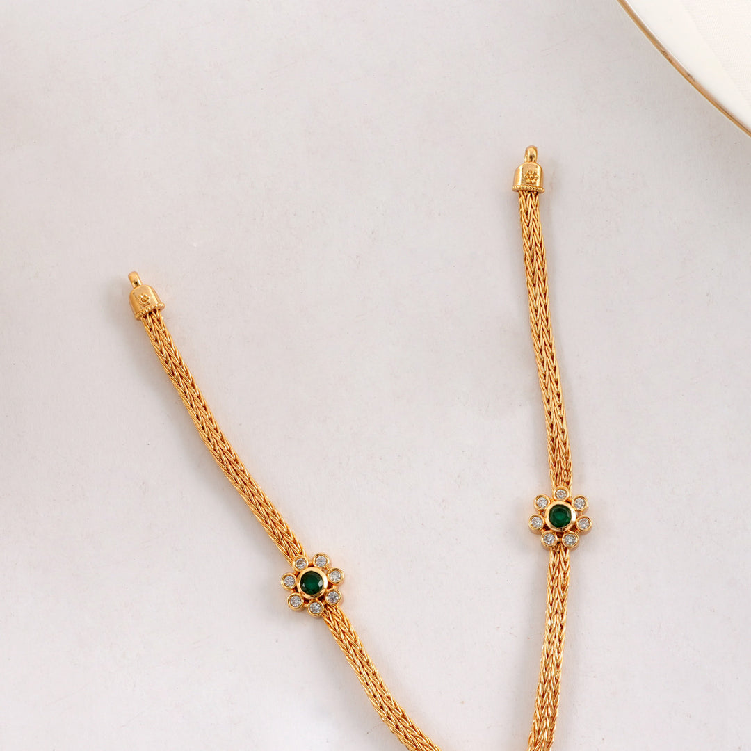Shine Charm Stone Short Necklace