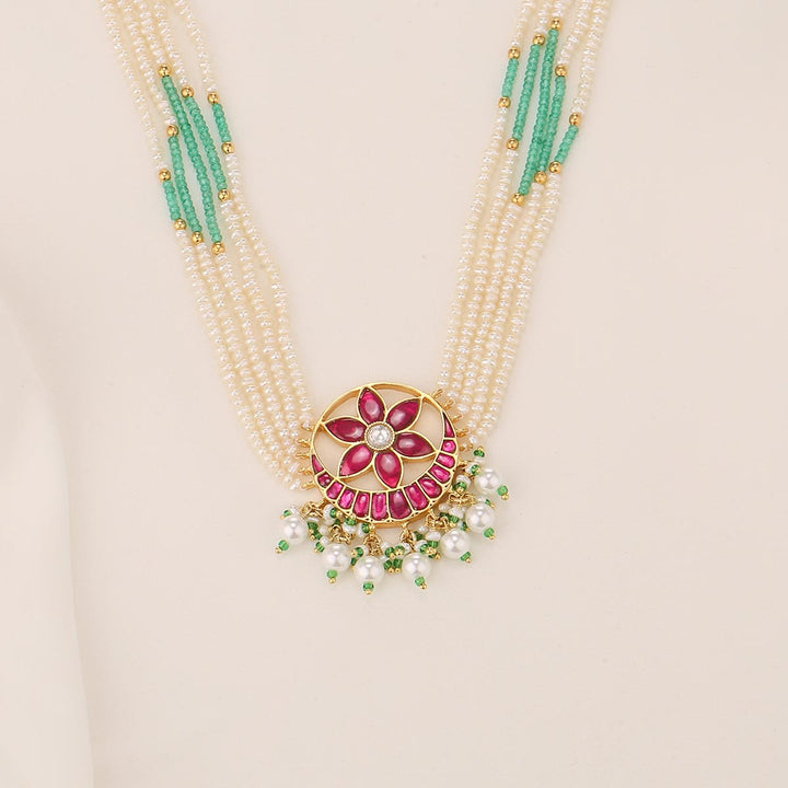 Virthishka Kundan Choker