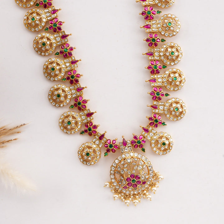 Grand Look Kundan Long Necklace