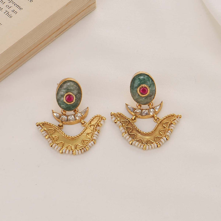 Lovely Short Necklace Set