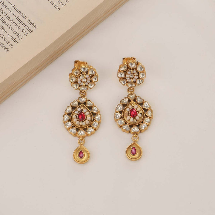 Pretty Short Necklace Set