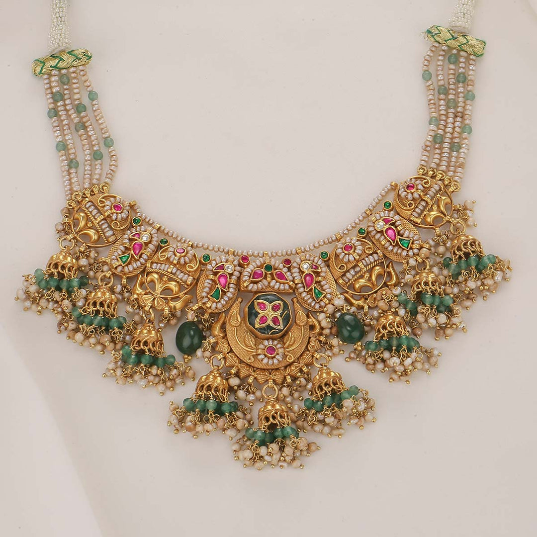 Elegant Short Necklace Set