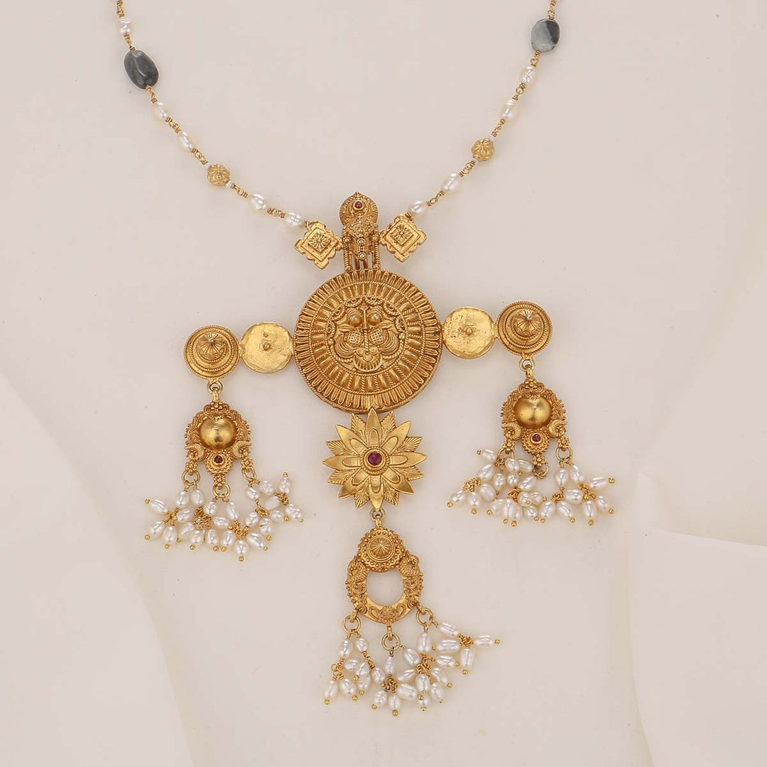 Wild Wanderer Long Necklace