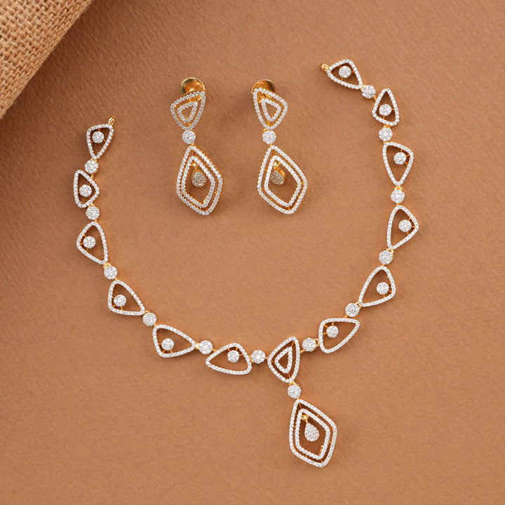 Shervi Avikam Short Necklace Set