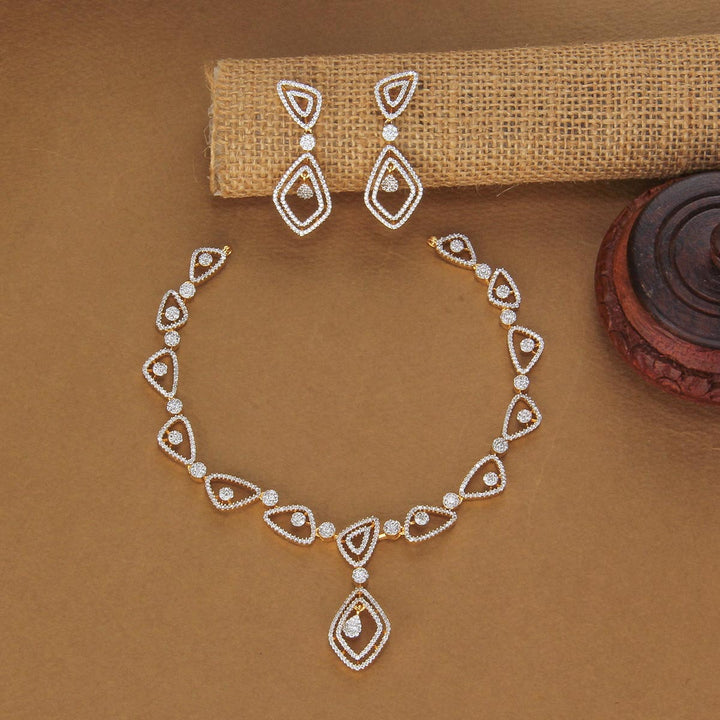 Shervi Avikam Short Necklace Set
