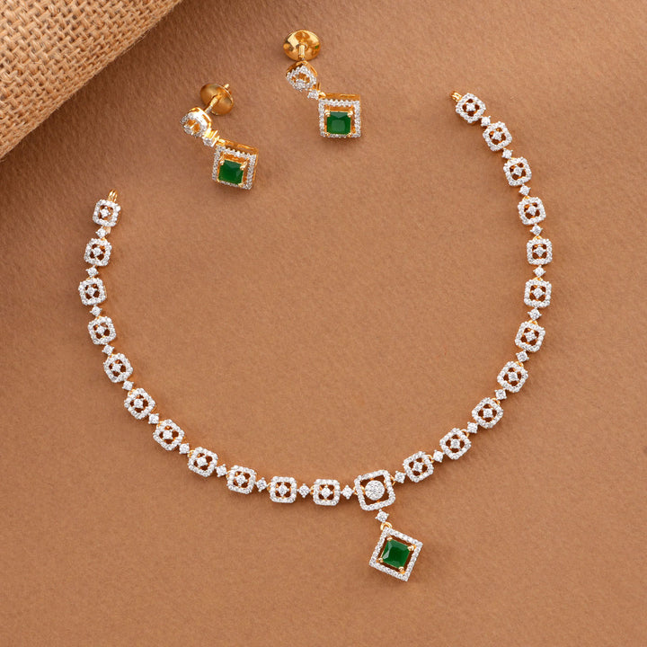 Little Cute Avikam Short Necklace Set