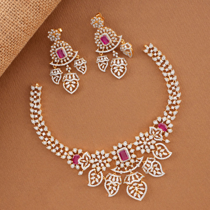 Admirable Avikam Short Necklace Set