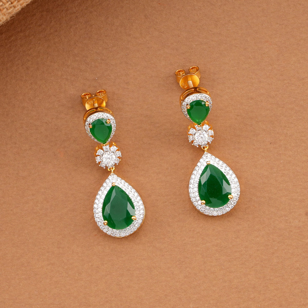 Mahika Avikam Short Necklace Set