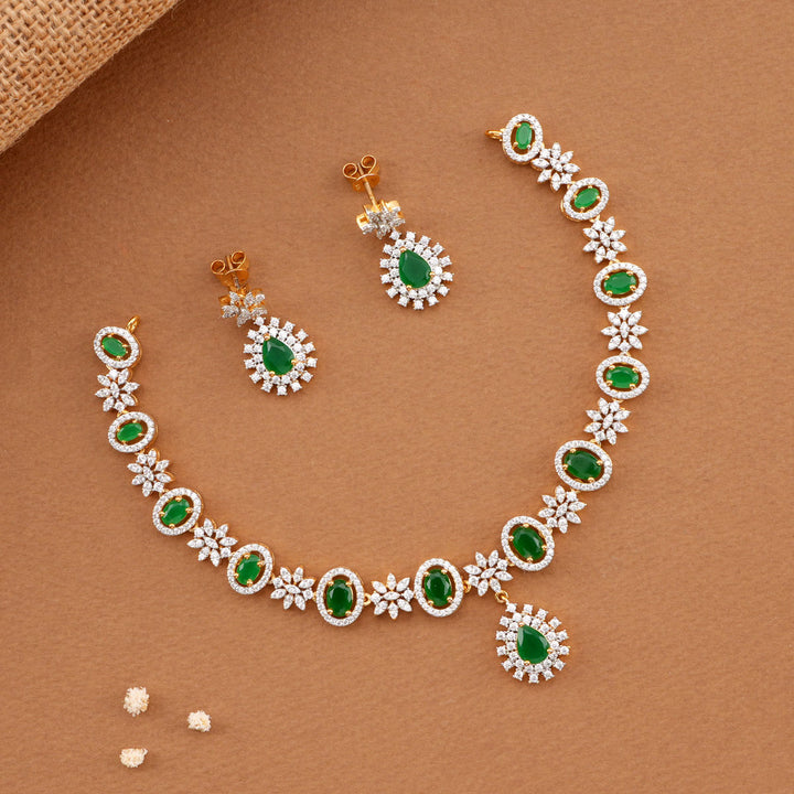 Quisha Avikam Short Necklace Set