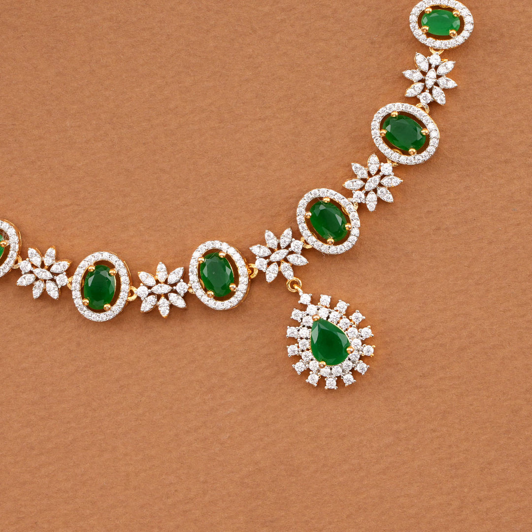 Quisha Avikam Short Necklace Set