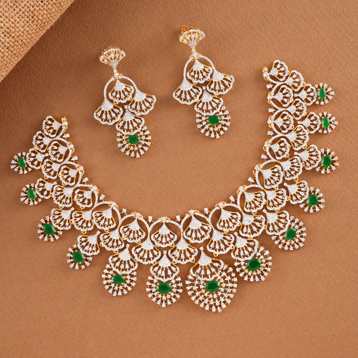 Amazing Avikam Short Necklace Set