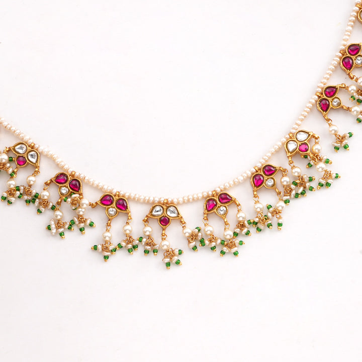 Stylish Kundan Short Necklace