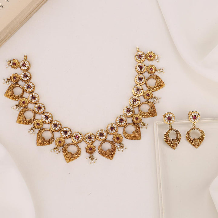 Chic Short Necklace Set