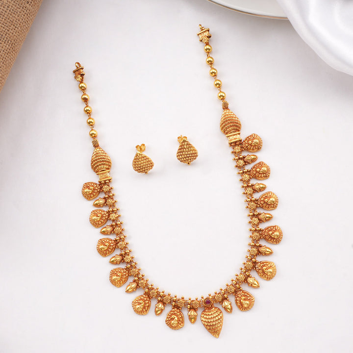 Anvitha Long Necklace Set
