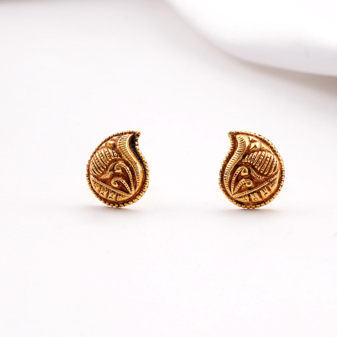 Pranavi Short Necklace Set