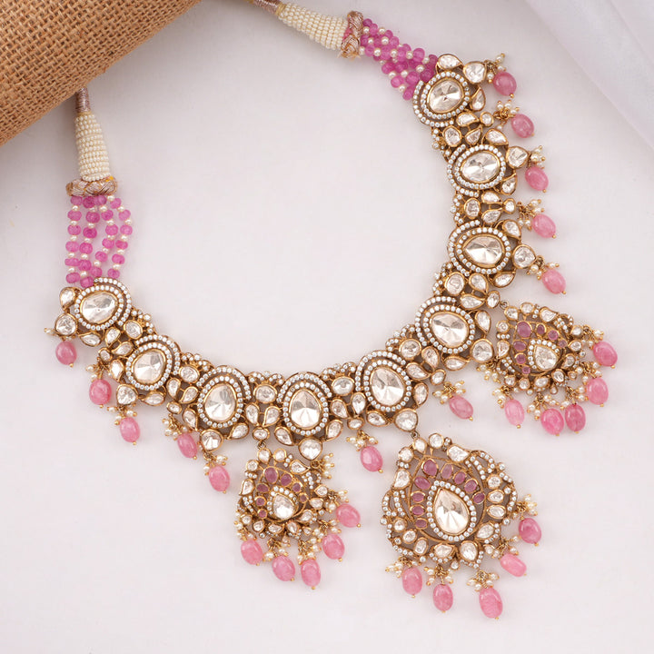 Beautiful Pink Short Necklace Set