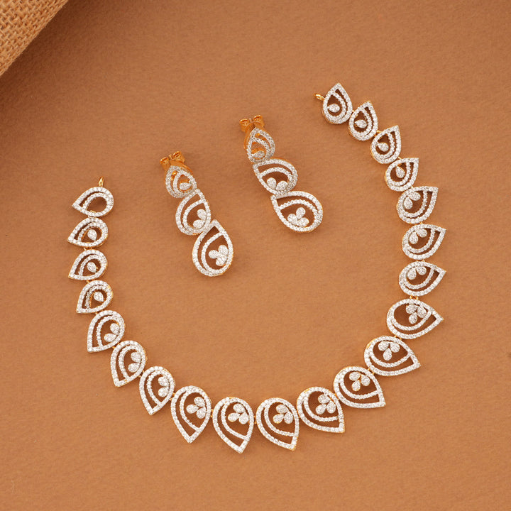 Dhivani Avikam Short Necklace Set