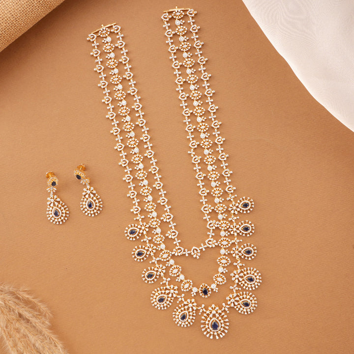 Layer Charm Avikam Long Necklace Set